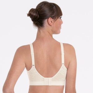 Essential Lace Adjustable
