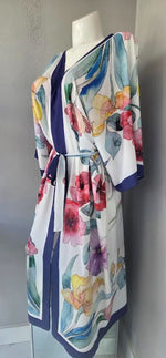 Load image into Gallery viewer, Kimono Robe
