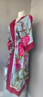 Load image into Gallery viewer, Kimono Robe
