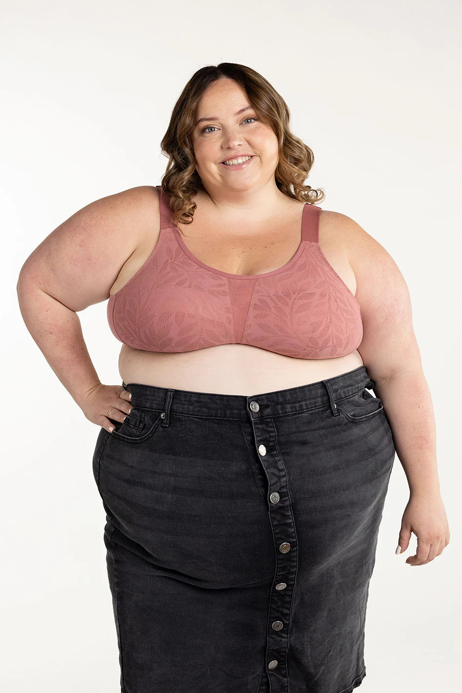 Ginger Wireless Smooth Lace Full Coverage Bra by Understance